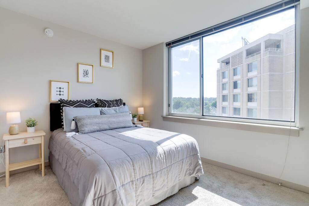 Amazing 2Br Apartment At Crystal City Arlington Exterior foto