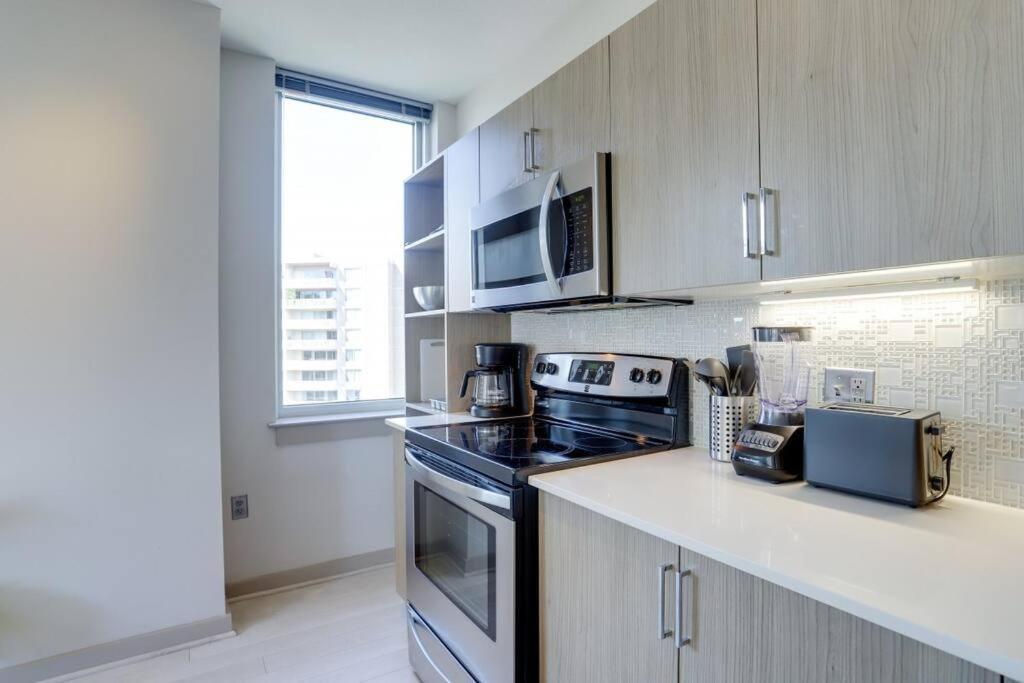 Amazing 2Br Apartment At Crystal City Arlington Exterior foto